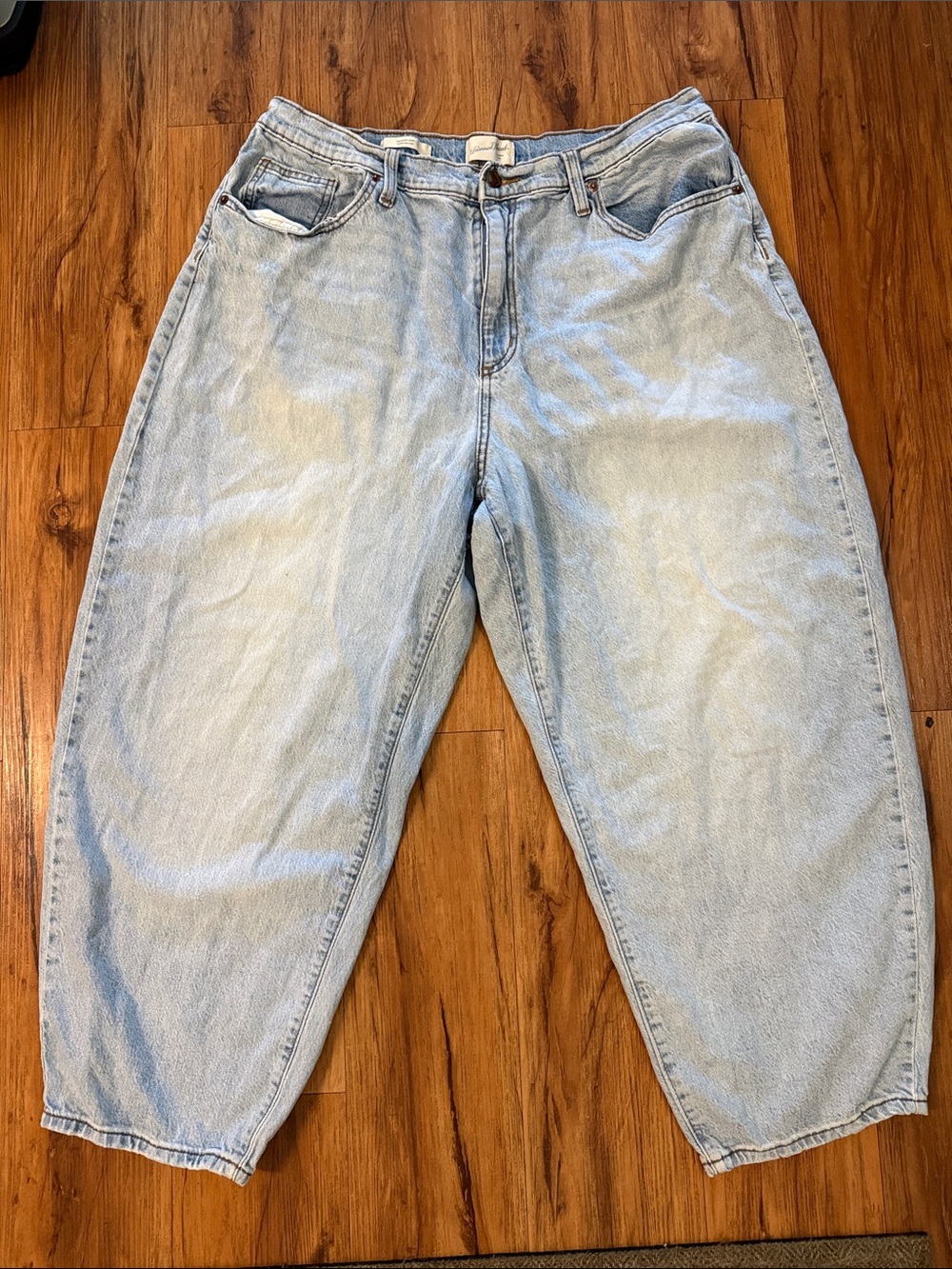 Universal Thread Light Blue Balloon Jeans